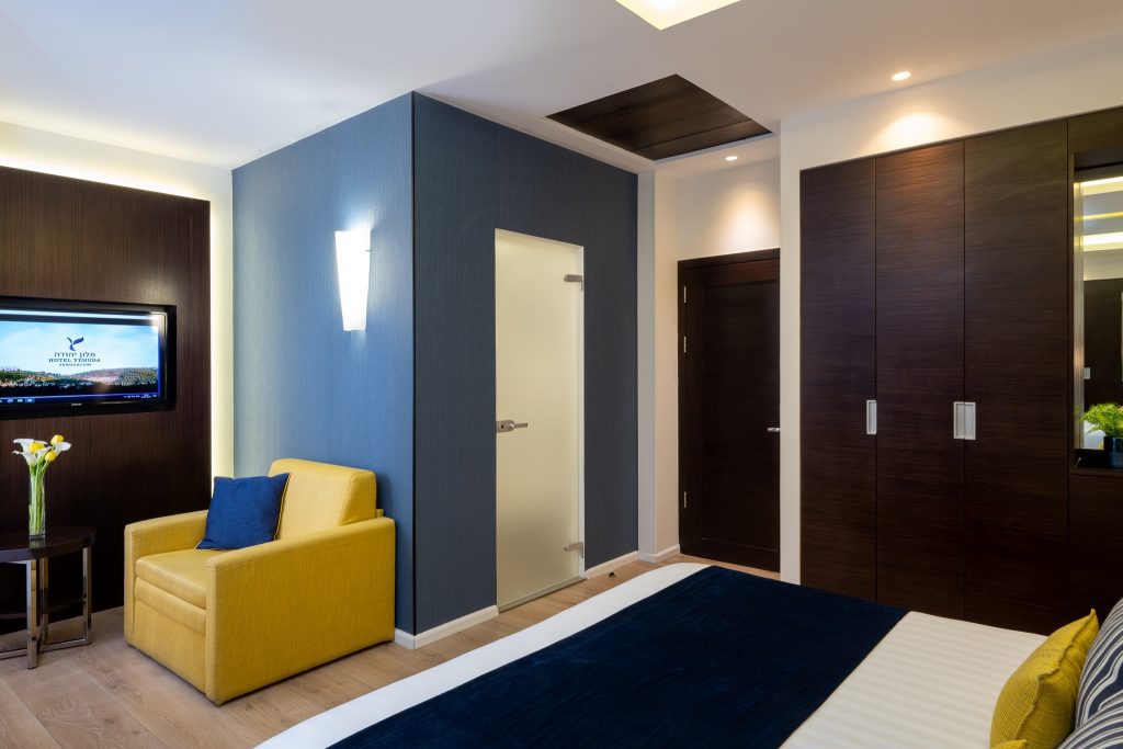 Deluxe Superior Room